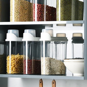 Transparent food moisture-proof plastic in sealed container for whole grains
